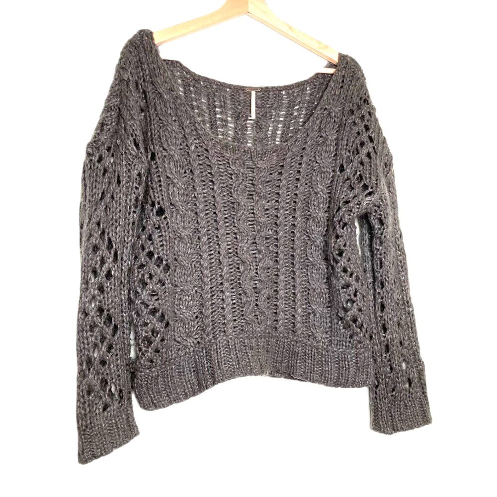 Free People Women's XS Petite Gray Round Neck Chunky Cable Knit Boho Sweater